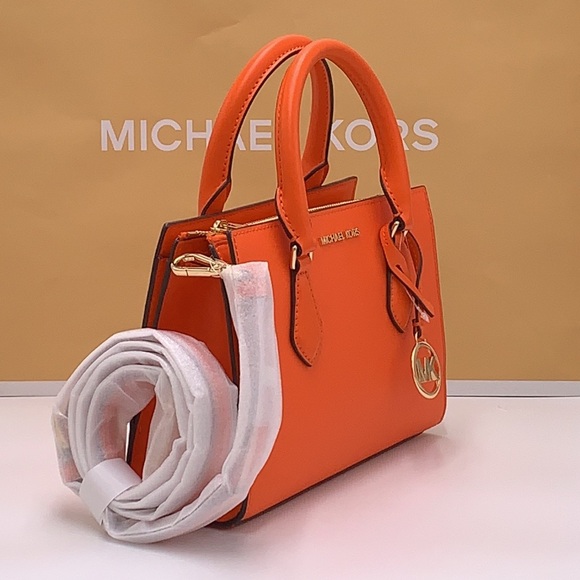 MICHAEL KORS
Sheila Small Faux Saffiano Leather Satchel
Poppy 
NWT - Picture 6 of 16